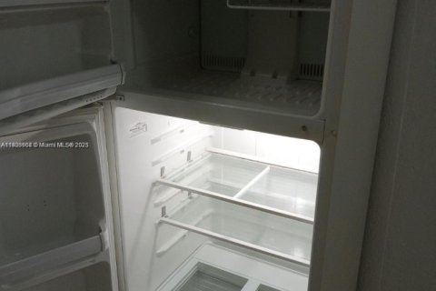 Apartment in Hialeah, Florida 1 bedroom, 54.16 sq.m. № 1957209 - photo 9