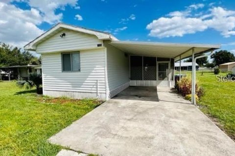 Apartment in Intercession City, Florida 2 bedrooms, 78.04 sq.m. № 1875786 - photo 1
