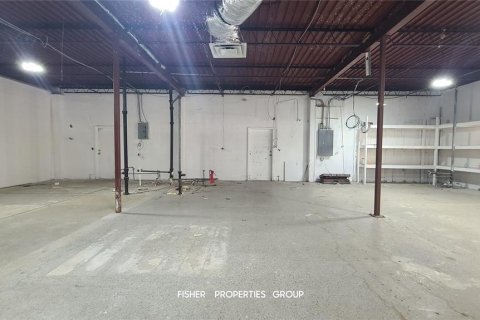 Commercial property in Tampa, Florida 273.13 sq.m. № 2167782 - photo 6