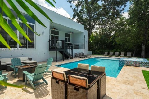 Villa ou maison à louer à Fort Lauderdale, Floride: 5 chambres, 197.6 m2 № 2288443 - photo 17