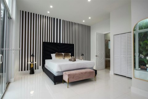 Villa ou maison à louer à Fort Lauderdale, Floride: 5 chambres, 197.6 m2 № 2288443 - photo 28