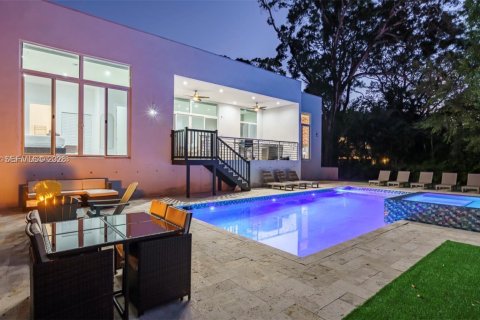 Villa ou maison à louer à Fort Lauderdale, Floride: 5 chambres, 197.6 m2 № 2288443 - photo 21