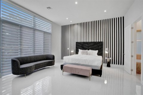 Villa ou maison à louer à Fort Lauderdale, Floride: 5 chambres, 197.6 m2 № 2288443 - photo 6