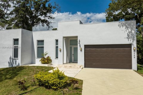 Villa ou maison à louer à Fort Lauderdale, Floride: 5 chambres, 197.6 m2 № 2288443 - photo 5