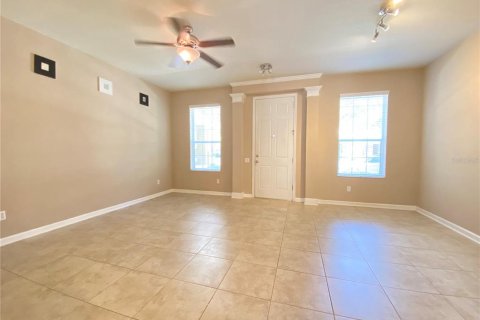 Touwnhouse à louer à Windermere, Floride: 3 chambres, 152.73 m2 № 2149454 - photo 3