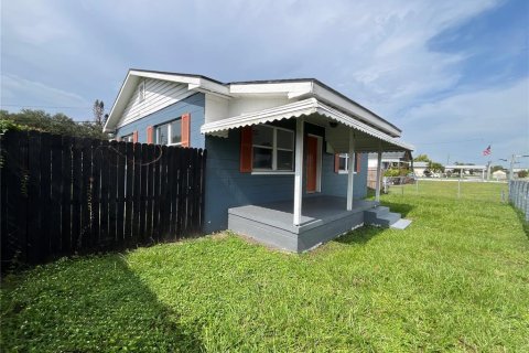 House in Mulberry, Florida 2 bedrooms, 84.08 sq.m. № 2230810 - photo 5