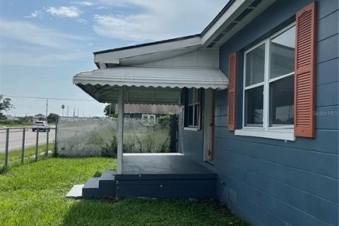 House in Mulberry, Florida 2 bedrooms, 84.08 sq.m. № 2230810 - photo 3
