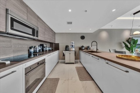 Copropriété à vendre à Sunny Isles Beach, Floride: 3 chambres, 158.4 m2 № 1994763 - photo 11