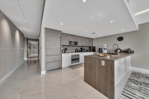Copropriété à vendre à Sunny Isles Beach, Floride: 3 chambres, 158.4 m2 № 1994763 - photo 5