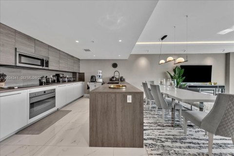 Copropriété à vendre à Sunny Isles Beach, Floride: 3 chambres, 158.4 m2 № 1994763 - photo 9