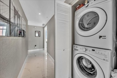 Copropriété à vendre à Sunny Isles Beach, Floride: 3 chambres, 158.4 m2 № 1994763 - photo 28