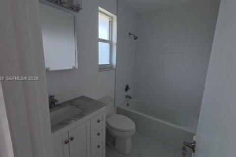 Copropriété à louer à Miami, Floride: 2 chambres, 75.25 m2 № 2046018 - photo 7