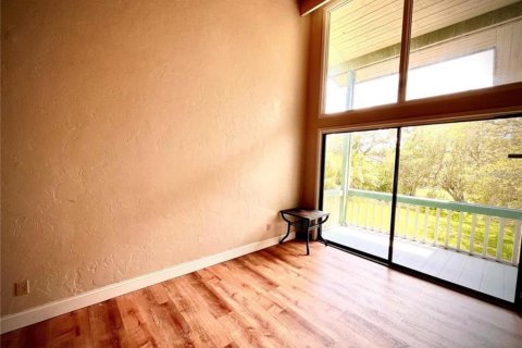 Condo in Haines City, Florida, 2 bedrooms  № 1911990 - photo 10