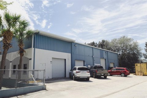 Propiedad comercial en alquiler en Orlando, Florida, 127.74 m2 № 1544687 - foto 4