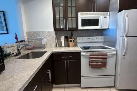 Condominio en alquiler en Miami Beach, Florida, 55.74 m2 № 2018376 - foto 5