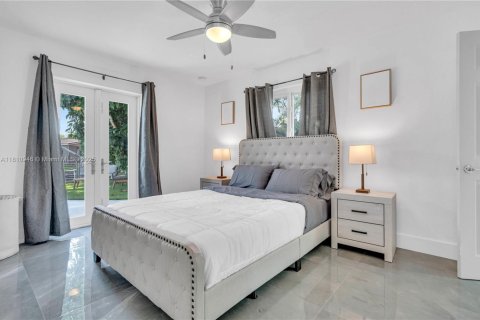 Casa en venta en Dania Beach, Florida, 5 dormitorios, 124.58 m2 № 1768230 - foto 18