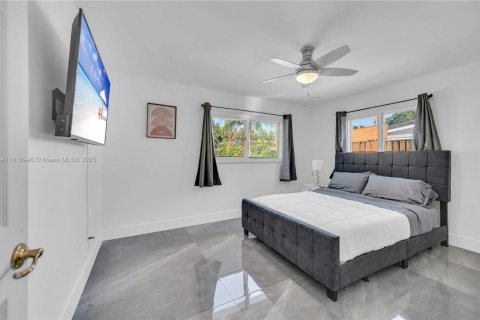 Casa en venta en Dania Beach, Florida, 5 dormitorios, 124.58 m2 № 1768230 - foto 27