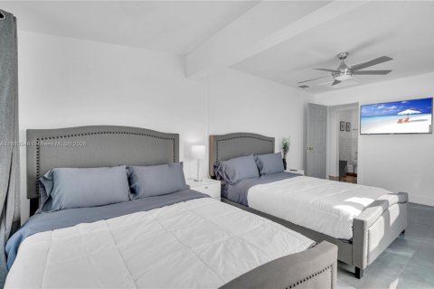 Casa en venta en Dania Beach, Florida, 5 dormitorios, 124.58 m2 № 1768230 - foto 20