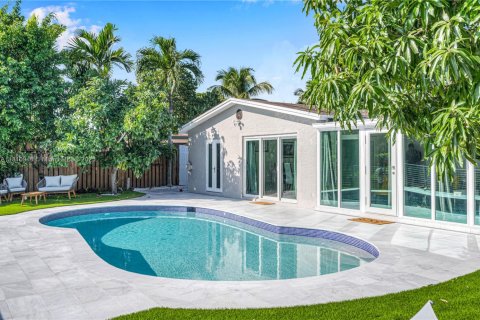 Casa en venta en Dania Beach, Florida, 5 dormitorios, 124.58 m2 № 1768230 - foto 4