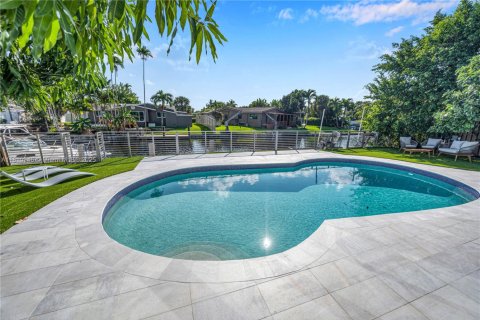 Casa en venta en Dania Beach, Florida, 5 dormitorios, 124.58 m2 № 1768230 - foto 5