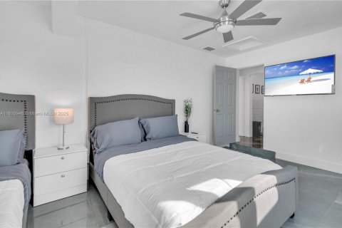 Casa en venta en Dania Beach, Florida, 5 dormitorios, 124.58 m2 № 1768230 - foto 21