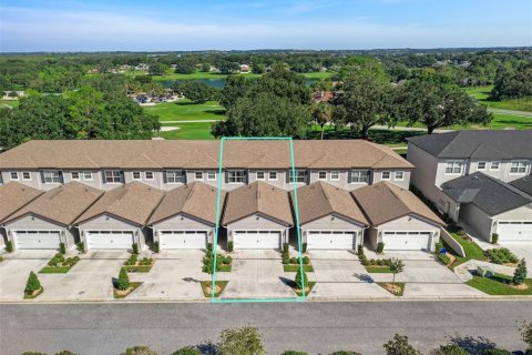 Touwnhouse à vendre à Groveland, Floride: 3 chambres, 170.01 m2 № 2419709 - photo 2