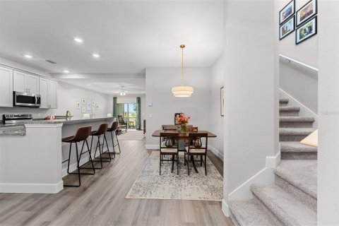 Touwnhouse à vendre à Groveland, Floride: 3 chambres, 170.01 m2 № 2419709 - photo 6