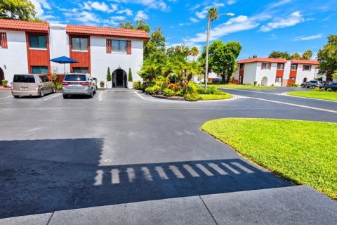 Townhouse in South Daytona, Florida 2 bedrooms, 126.44 sq.m. № 2393947 - photo 21