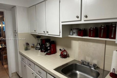 Copropriété à louer à Miami Beach, Floride: 1 chambre, 91.04 m2 № 1482459 - photo 29