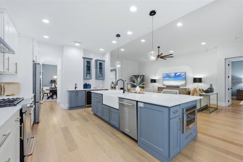 Купить виллу или дом в Лейквуд Ранч, Флорида 9 комнат, 233.37м2, № 2123671 - фото 11