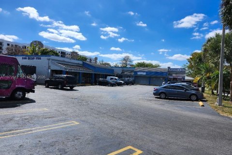 Propiedad comercial en Miami, Florida № 2032985