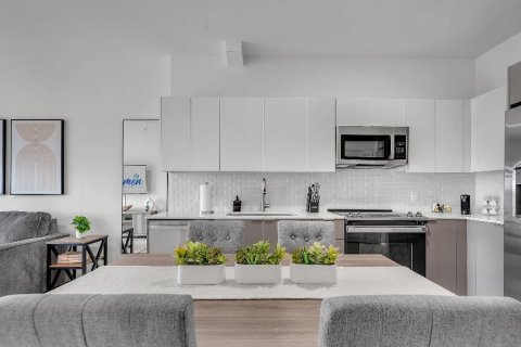 Touwnhouse à louer à Hallandale Beach, Floride: 2 chambres, 82.13 m2 № 2439169 - photo 5