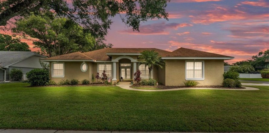 House in Mulberry, Florida 3 bedrooms, 252.97 sq.m. № 1801864