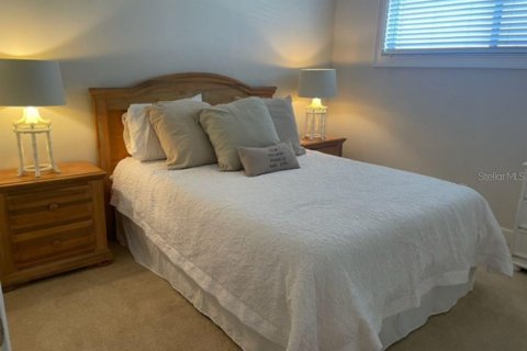 Condo à New Smyrna Beach, Floride, 2 chambres  № 2108339
