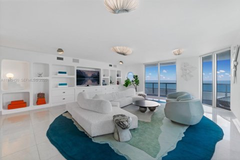 Copropriété à vendre à Miami Beach, Floride: 5 chambres, 427.26 m2 № 2047255 - photo 4