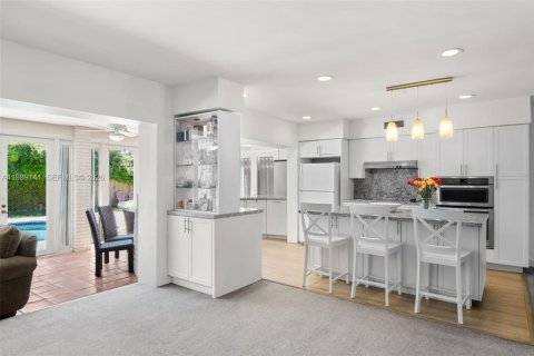 Купить виллу или дом в Пайнкрест, Флорида 5 спален, 355.54м2, № 2052694 - фото 8