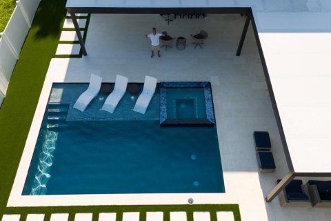 Villa ou maison à vendre à Winter Garden, Floride: 4 chambres, 250.93 m2 № 2344774 - photo 3
