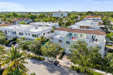 Townhouse in Fort Lauderdale, Florida 3 bedrooms, 273.69 sq.m. № 1788597 - photo 24