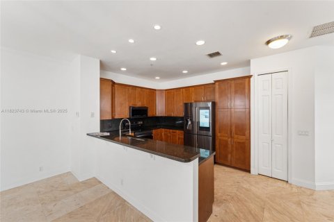 Townhouse in Fort Lauderdale, Florida 3 bedrooms, 273.69 sq.m. № 1788597 - photo 18