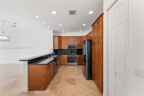 Townhouse in Fort Lauderdale, Florida 3 bedrooms, 273.69 sq.m. № 1788597 - photo 28
