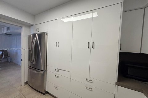 Copropriété à louer à Aventura, Floride: 2 chambres, 106.84 m2 № 1962632 - photo 5