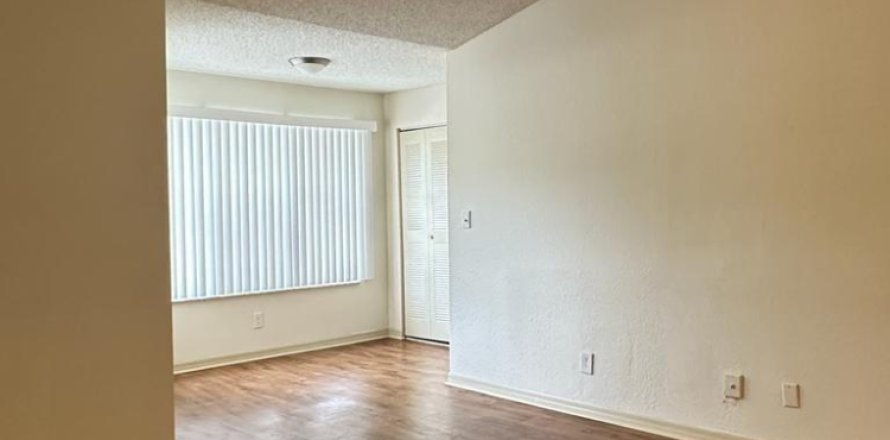 Condo in Plantation, Florida, 1 bedroom № 1231557