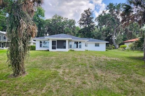 House in Wildwood, Florida 4 bedrooms, 215.35 sq.m. № 1743743 - photo 28