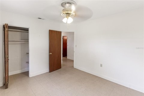 House in Wildwood, Florida 4 bedrooms, 215.35 sq.m. № 1743743 - photo 22