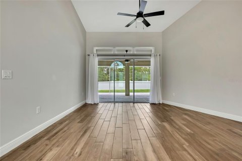 House in Homosassa, Florida 3 bedrooms, 192.03 sq.m. № 1875836 - photo 3