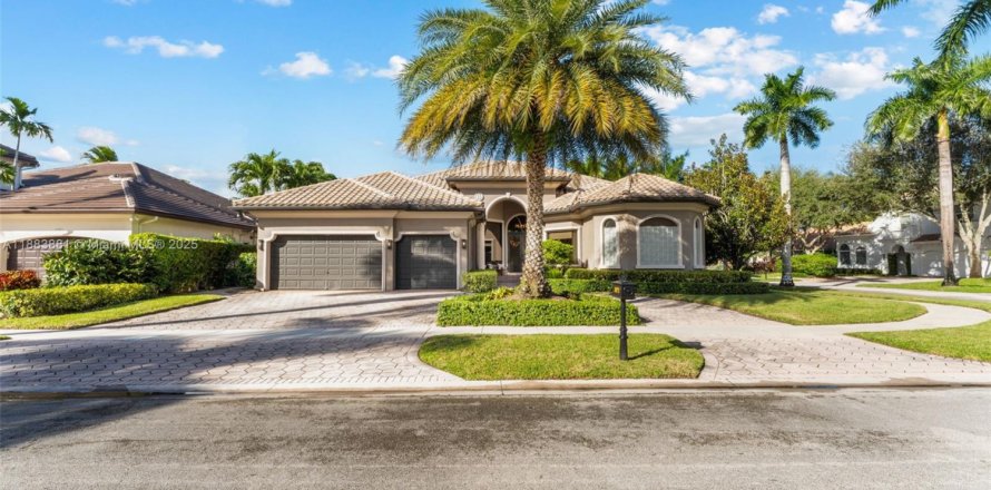 Villa ou maison à Plantation, Floride 5 chambres, 296.54 m2 № 1947021