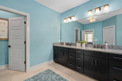 House in Lake Mary, Florida 4 bedrooms, 261.8 sq.m. № 2107123 - photo 28