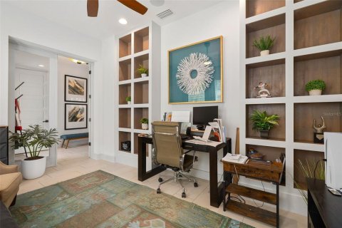 House in Lake Mary, Florida 4 bedrooms, 261.8 sq.m. № 2107123 - photo 7
