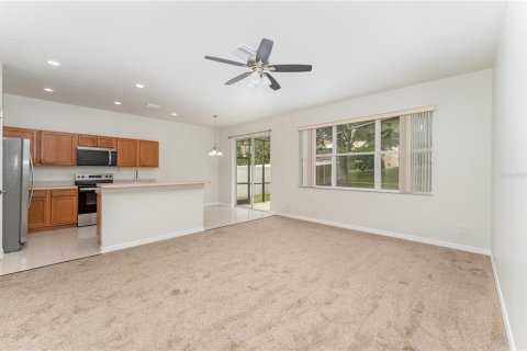 House in Davenport, Florida 4 bedrooms, 182.09 sq.m. № 1885650 - photo 5