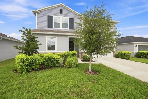 Villa ou maison à vendre à Land O' Lakes, Floride: 4 chambres, 238.39 m2 № 2322606 - photo 2
